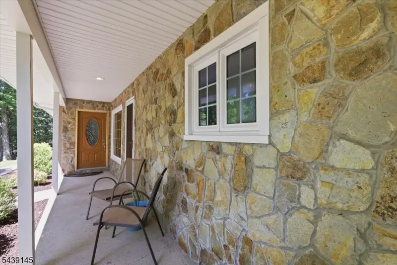 261 Eyland Ave, Succasunna, NJ 07876 - #3