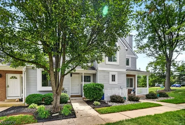 3 Whitehall Ct, Hillsborough Twp., NJ 08844