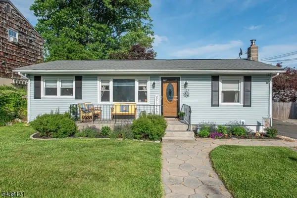 123 Idalroy Trl, Hopatcong Boro, NJ 07843