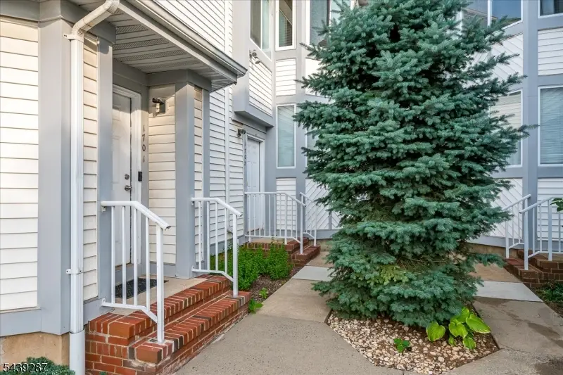 1702 Amanda Ct, Piscataway, NJ 08854 - #1