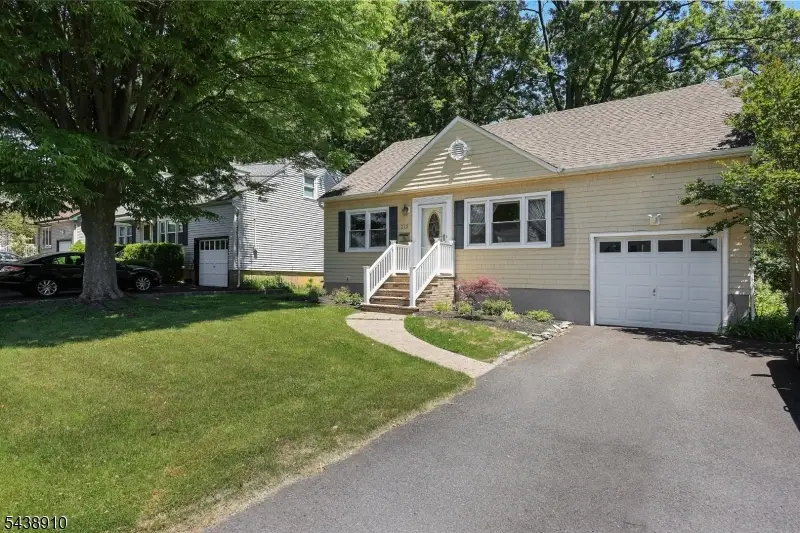 213 Sailer St, Cranford, NJ 07016 - #2