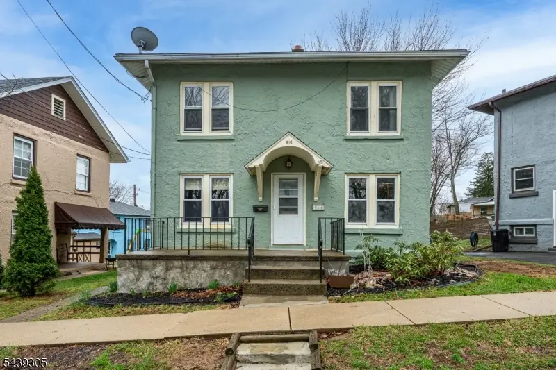 916 Gates St, Phillipsburg, NJ 08865 - #1