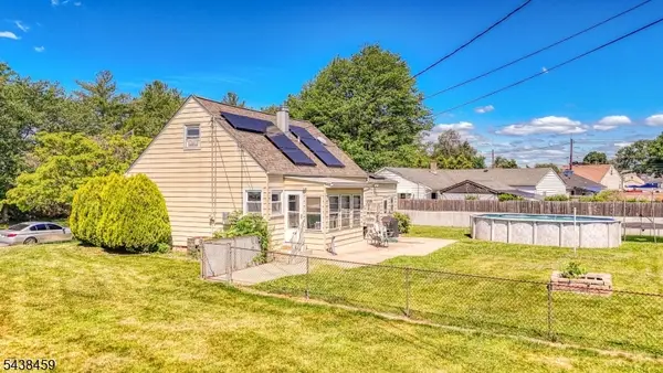 40 Windsor Dr, East Brunswick Twp., NJ 08816