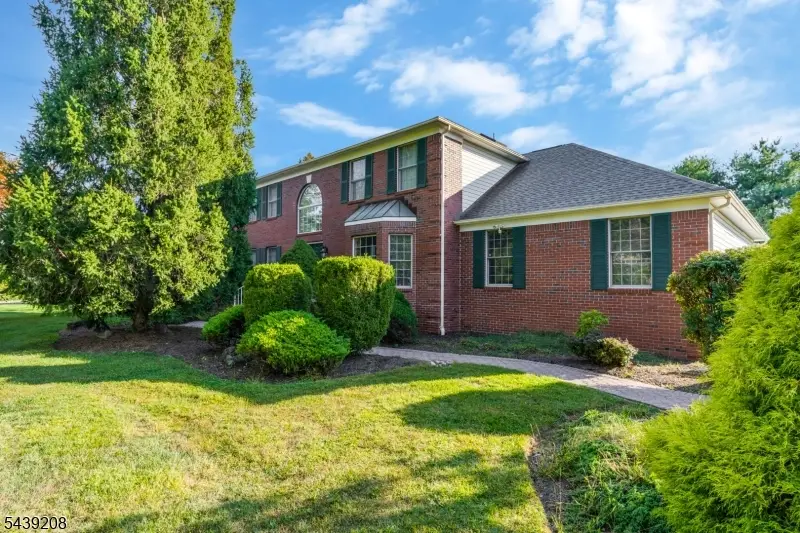 6 Pinewood Lane, Warren, NJ 07059 - #1