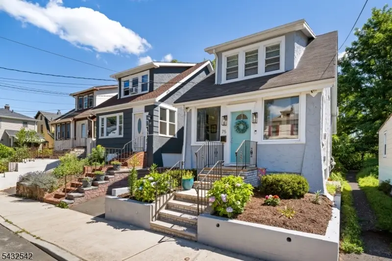 75 Smith St, Vauxhall, NJ 07088 - #2