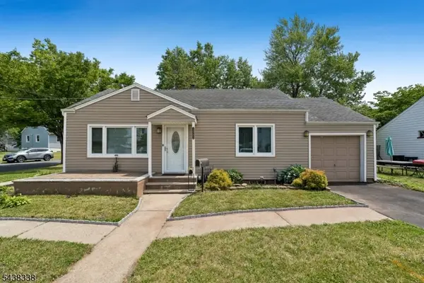 1983 Barnett St, Rahway City, NJ 07065
