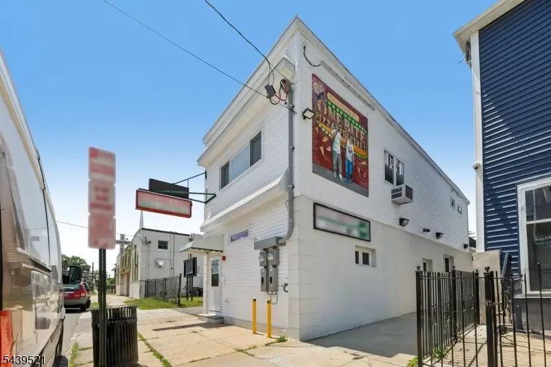 639 S Broad St, Elizabeth, NJ 07202 - #1
