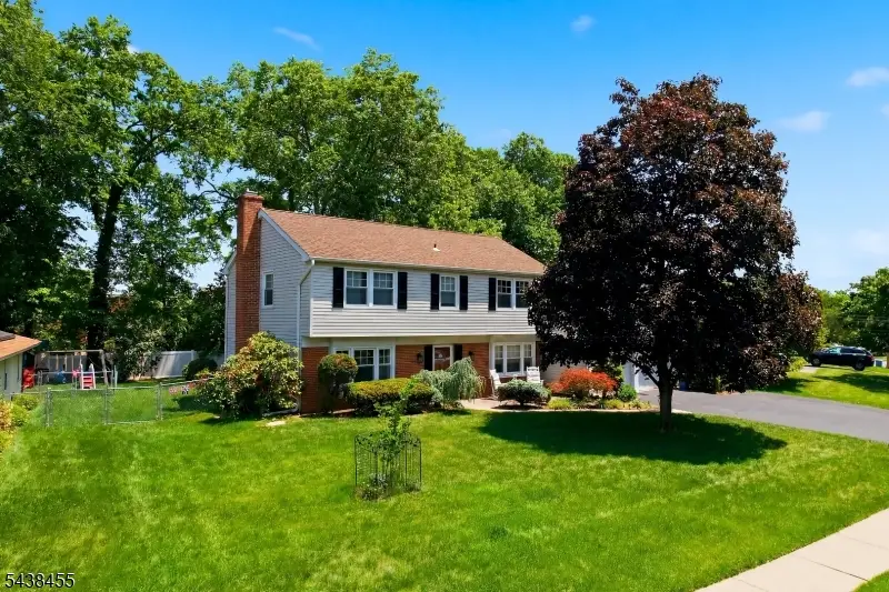 13 Abbott Rd, Somerset, NJ 08873 - #1