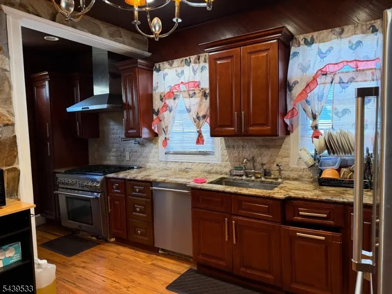 62-64 Shephard Ave, Newark, NJ 07112 - #2