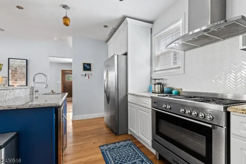 30 Lorraine St, Glen Ridge, NJ 07028 - #2