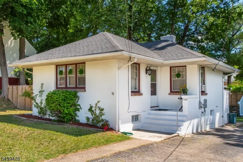 144 Baker St, Dover, NJ 07801 - #3