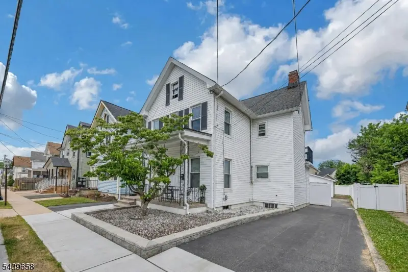 27 Thomas St, South River, NJ 08882 - #1