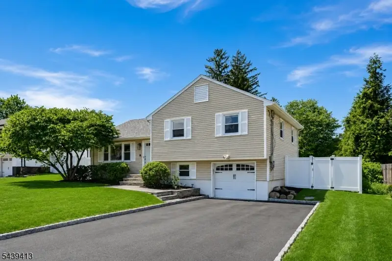 13 Cedar St, East Hanover, NJ 07936 - #3