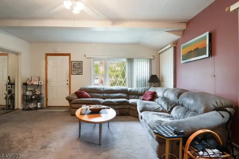 405 Kingsland Ave, Lyndhurst, NJ 07071 - #3