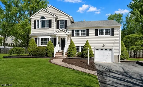 46 Circle Rd, Florham Park Boro, NJ 07932