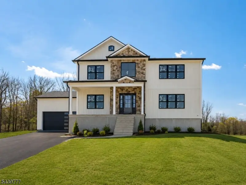 9 Emerald Dr, Hardyston, NJ 07419 - #1