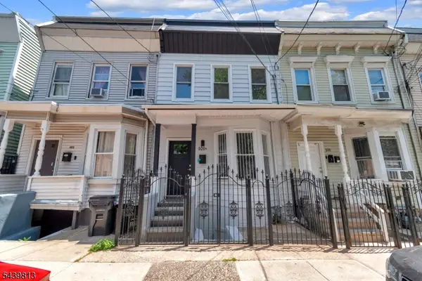 101 Garside St, Newark City, NJ 07104