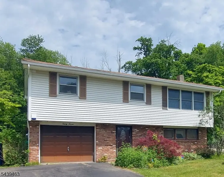37 Fairview Ave, Hamburg, NJ 07419 - #1