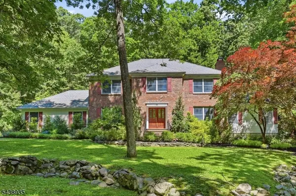 50 Ponderosa Pl, West Milford Twp., NJ 07480
