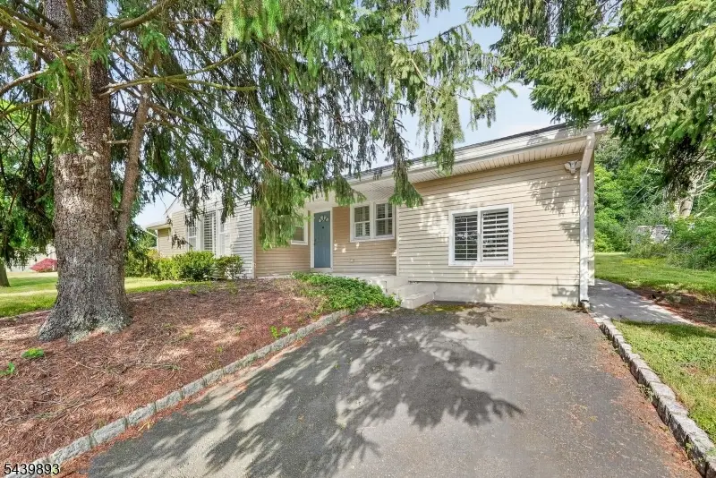 3 Fulper Pl, Annandale, NJ 08809 - #2
