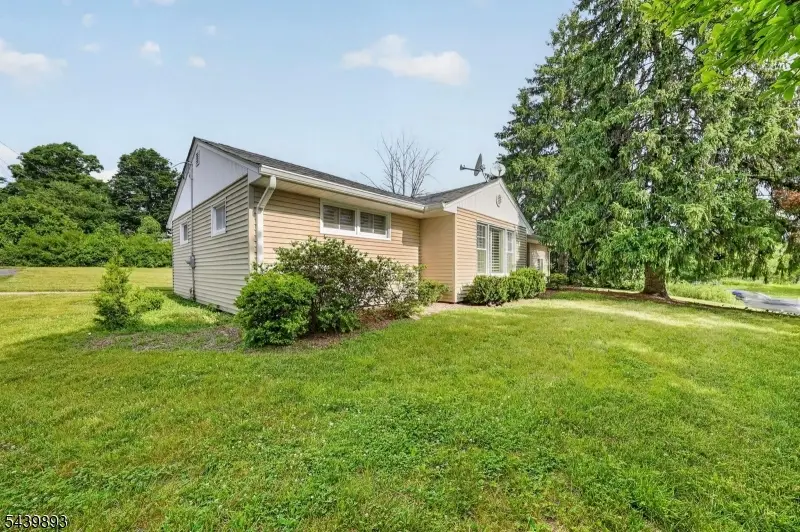 3 Fulper Pl, Annandale, NJ 08809 - #3