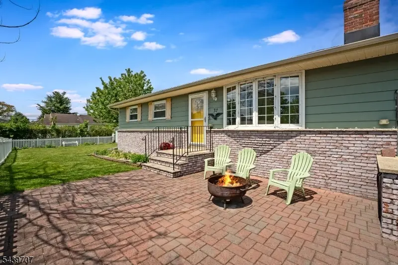 37 North St, Dover, NJ 07801 - #1