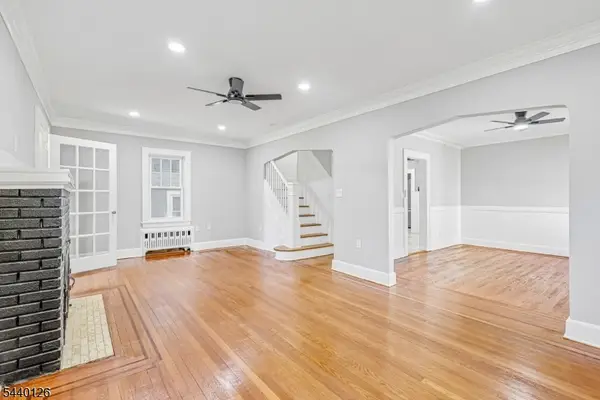 423 E Lincoln Ave, Roselle Park Boro, NJ 07204