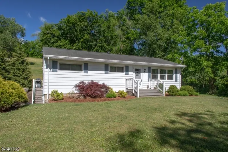 29 Clove Rd, Wantage, NJ 07461 - #1