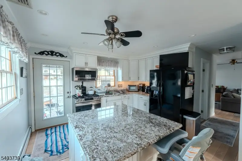 130 Loretta St, Hopelawn, NJ 08861 - #3