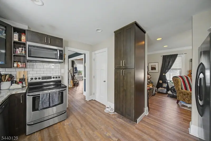 29 Hillside Ter, Newton, NJ 07860 - #3