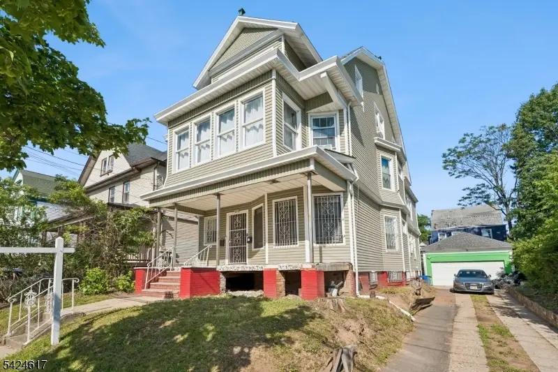 908 S 16th St, Newark, NJ 07108 - #2