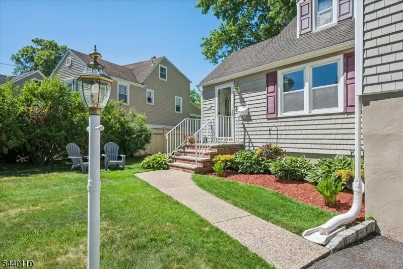 40 Elmwood Rd, Florham Park, NJ 07932 - #3