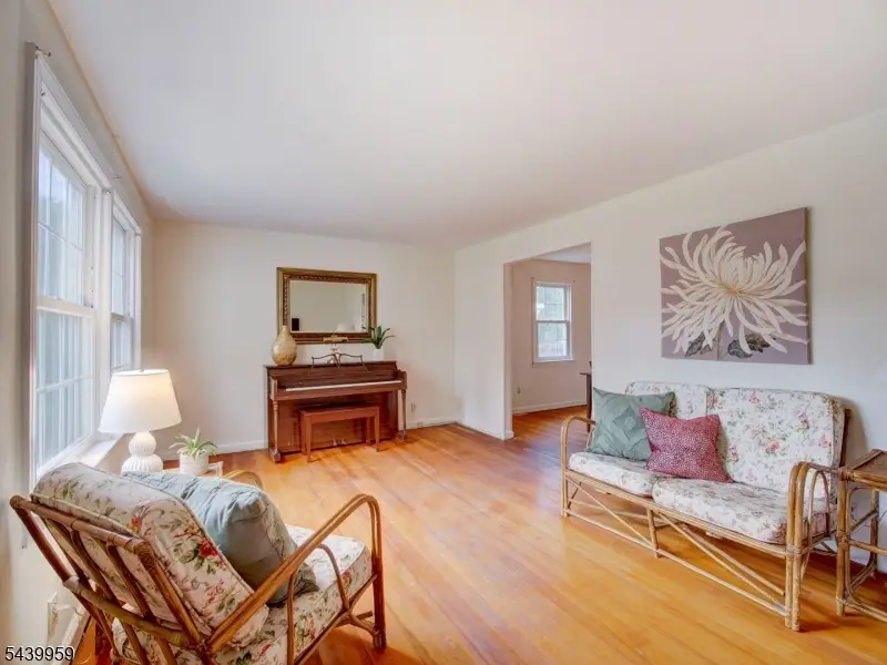 50 Tallmadge Ave, Chatham, NJ 07928 - #2