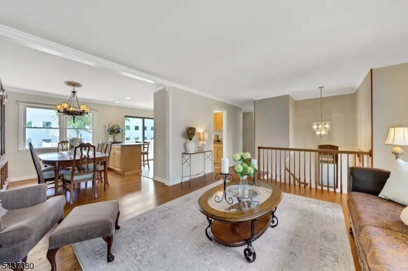11 Monnett St, Little Ferry, NJ 07643 - #3