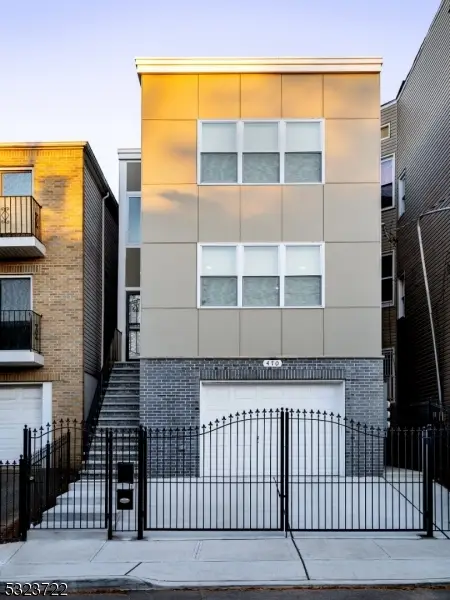 470 S 16th St, Newark, NJ 07103 - #1