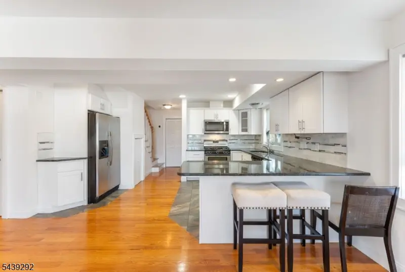 307 E Elizabeth Ave #5, Linden, NJ 07036 - #1