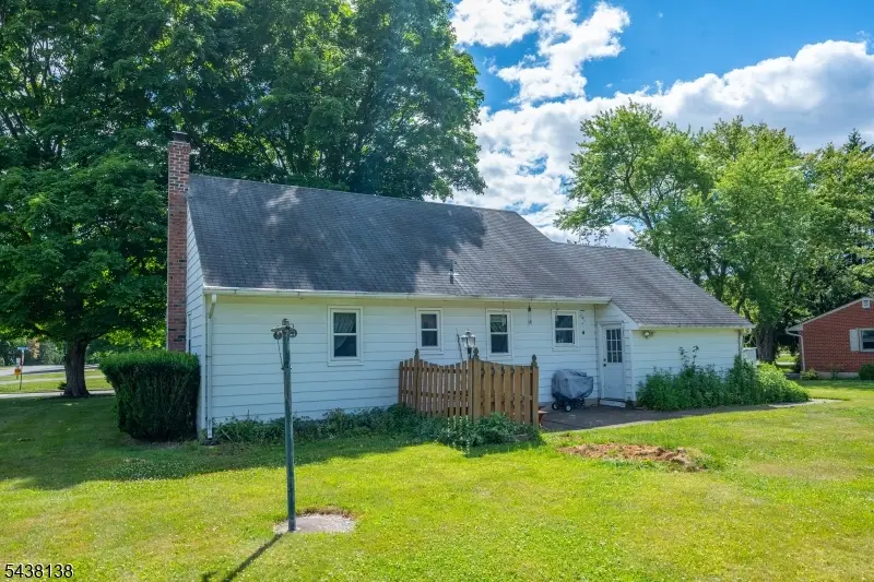 18 Midland Ave, Brass Castle, NJ 07882 - #2
