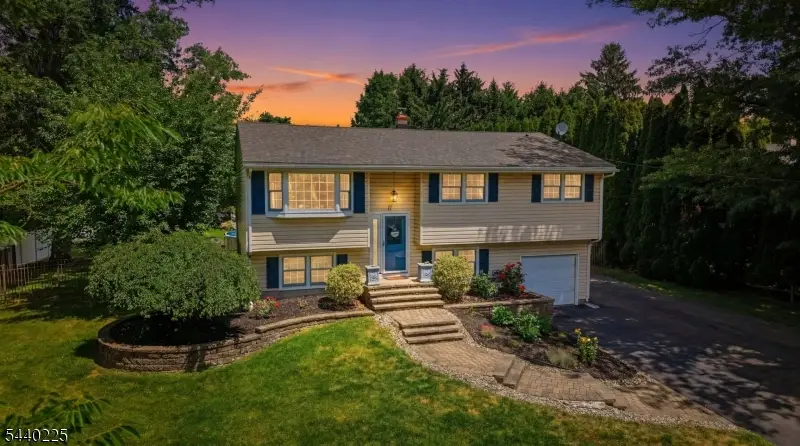 11 Hillside Dr, Clinton, NJ 08809 - #1