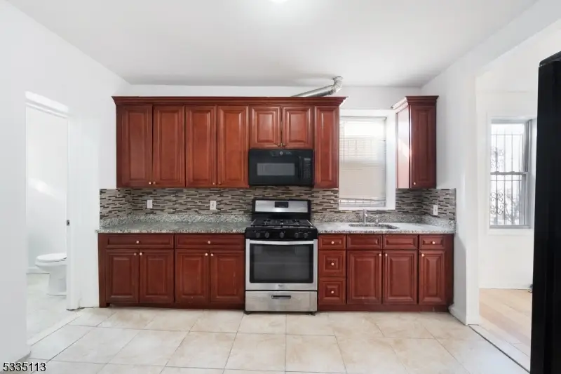 30 Grace St, Irvington, NJ 07111 - #2