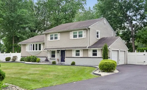 22 Woodhaven Rd, Parsippany-Troy Hills Twp., NJ 07054