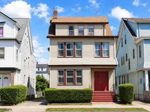 556 S Clinton St, East Orange City, NJ 07018