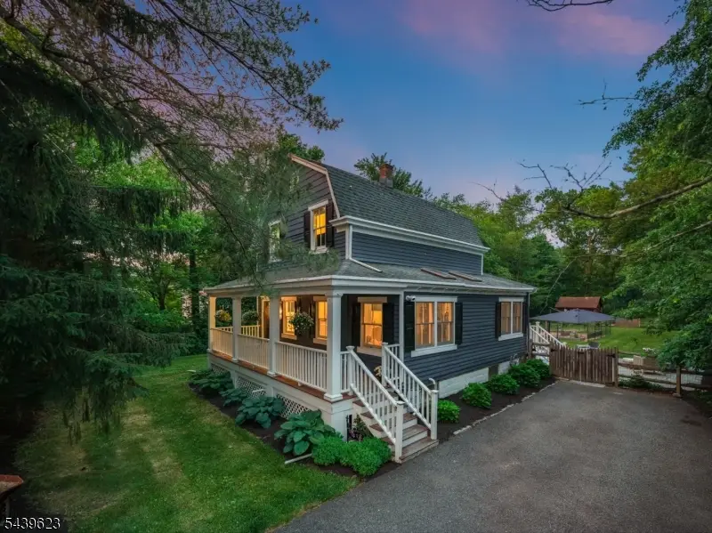 413 Mountain Ave, Gillette, NJ 07933 - #1