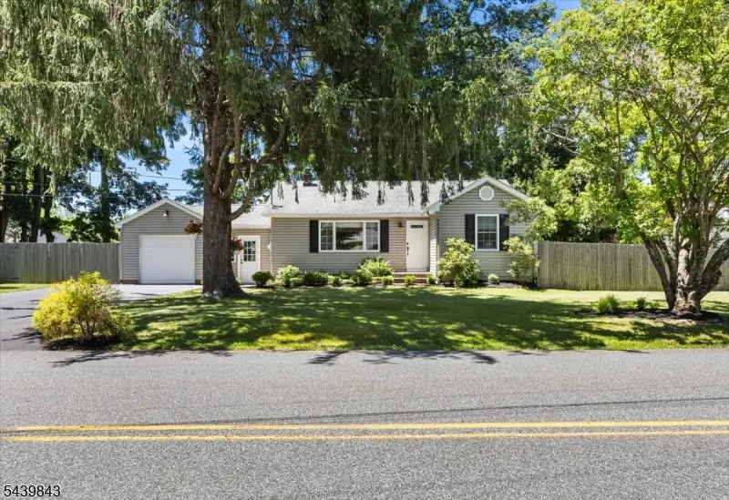 17 Hunters Ln, Lake Mohawk, NJ 07871 - #2