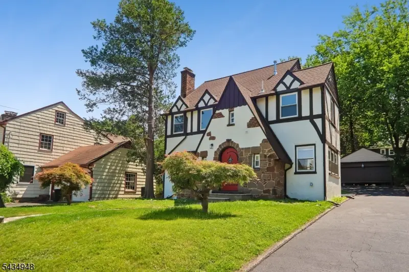 6 Norfolk Ave, Maplewood, NJ 07040 - #2