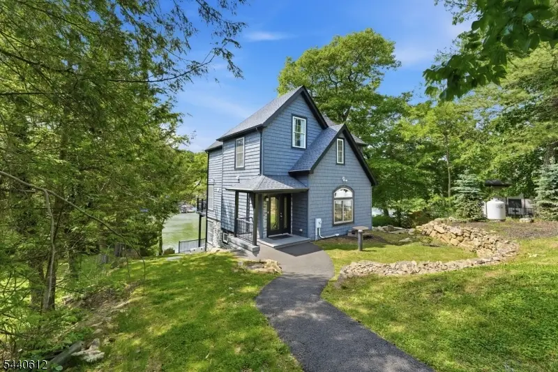 367 Maxim Dr, Hopatcong, NJ 07843 - #3