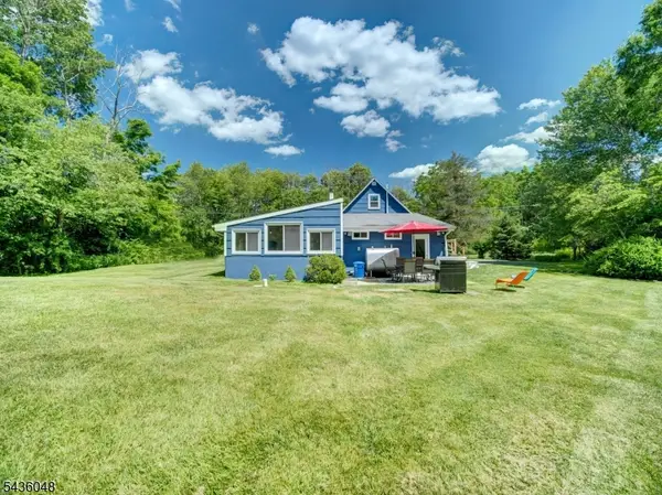 196 Bartley Rd, Washington Twp., NJ 07853