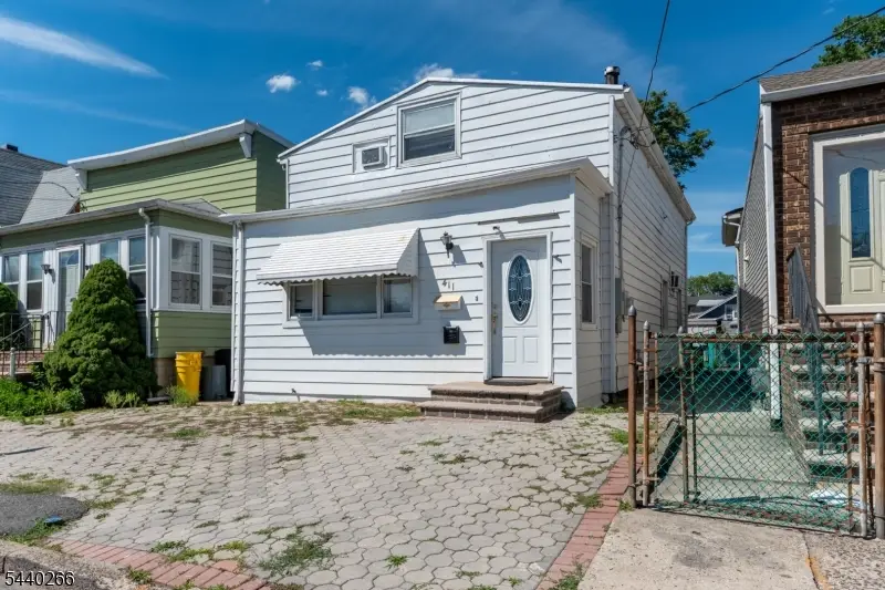 411 Sheridan Pl, Fairview, NJ 07022 - #2
