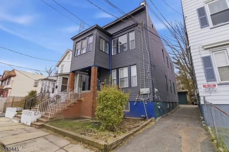 76 Grace St, Irvington, NJ 07111 - #3