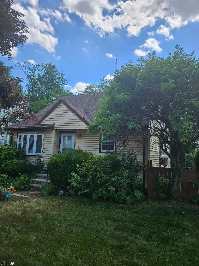 33 Brokaw Blvd, Plainfield, NJ 07063 - #1