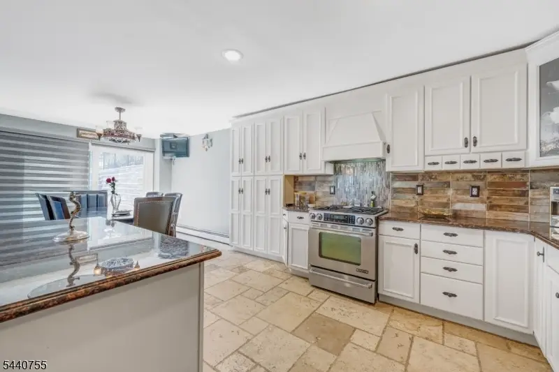 207 Eileen Dr, Cedar Grove, NJ 07009 - #2